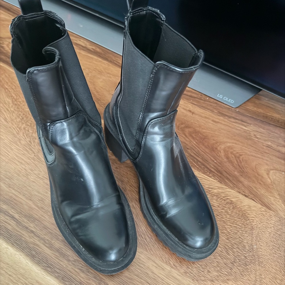 Zara Black Leather Chelsea Ankle Boots